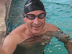 Frank Bertisch: Schwimmen, das Basistraining für Ausdauersportarten